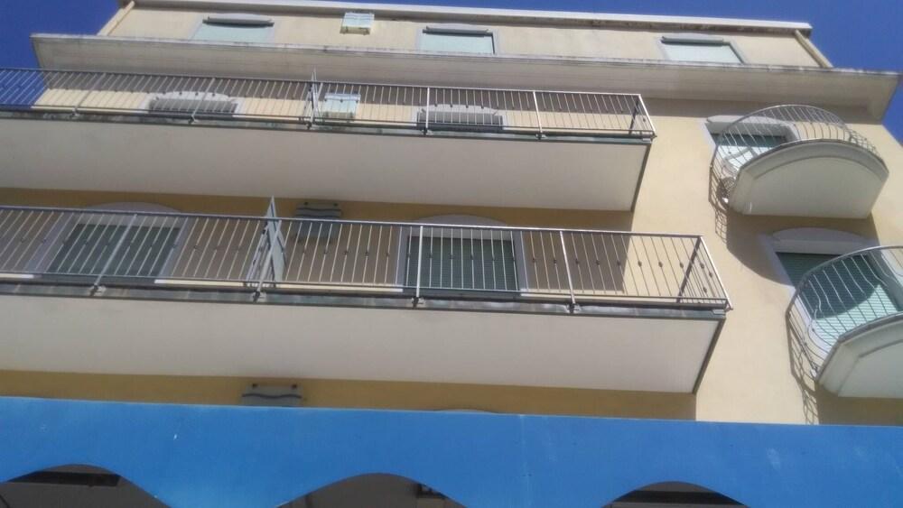 Hotel Marilonda Rimini Luaran gambar