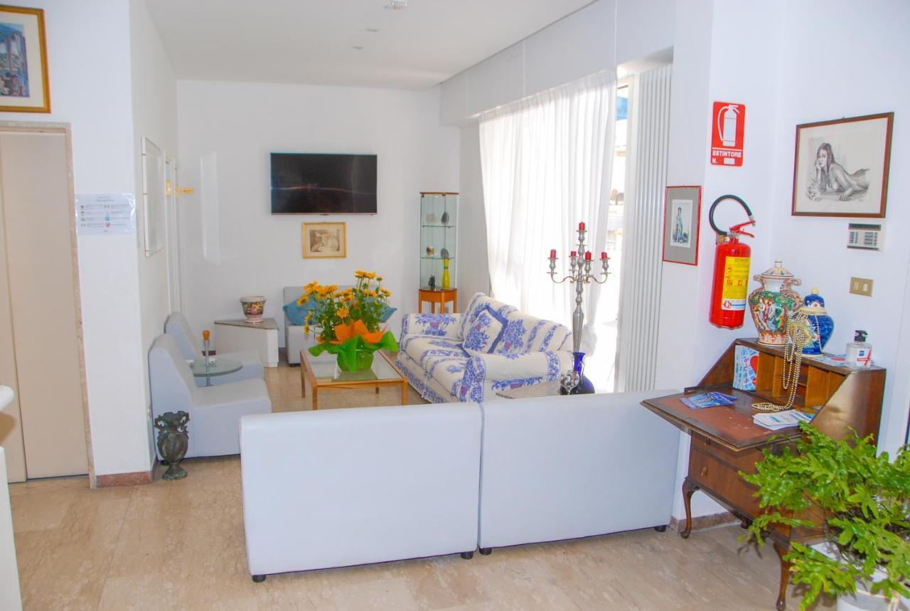 Hotel Marilonda Rimini Luaran gambar