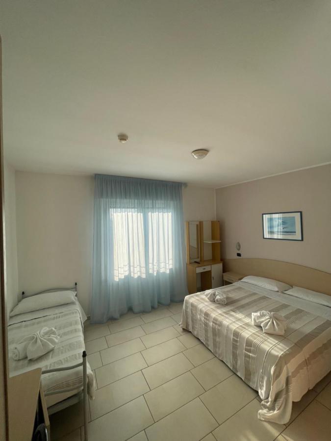 Hotel Marilonda Rimini Luaran gambar