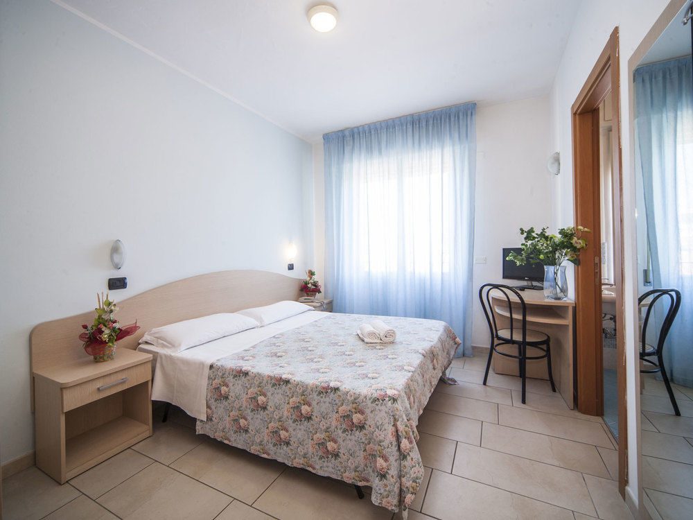 Hotel Marilonda Rimini Luaran gambar